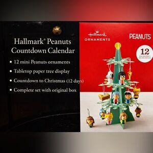 🎄 Hallmark® Peanuts Countdown Calendar – 12 Mini Ornaments